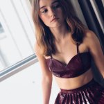 Kaitlyn Dever Nude Sex Scene Photos Videos
