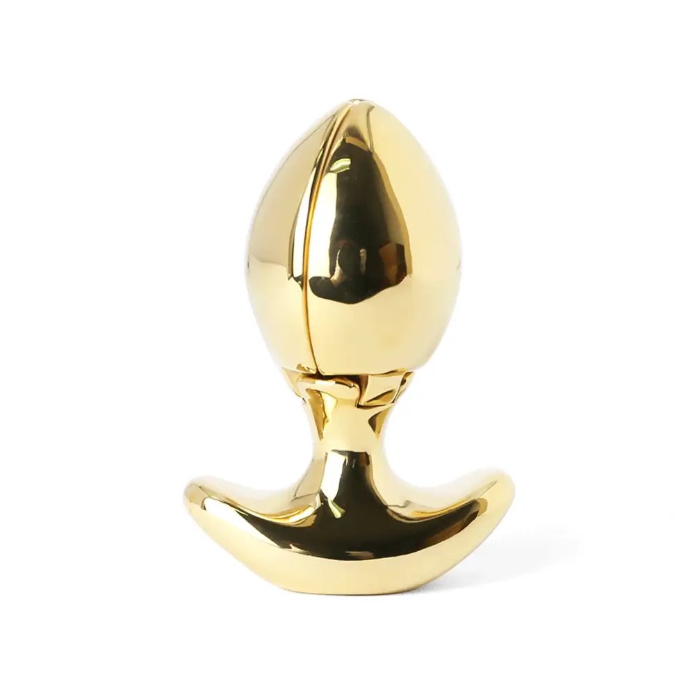 Looking for luxury? Try Gold Locking Butt Plug