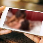 Kun je porno kijken op je werktelefoon?