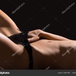 Menina sexy em lingerie. Conceito de ertica e roupa interior. Mulher toque mulher mo dentro de calcinha. BDSM. Menina nua mulher sexy corpo nu. Mulher se masturbando Foto bodystock69 246619066