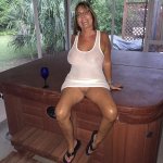 Sexy nudes of a hot mature woman