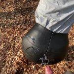 belle-mère amateur se fait baiser dehors dans sa jupe en cuir