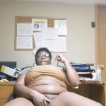 Ebony Mommy Masturbating In Office