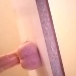 Moglie amatoriale scopa un dildo gigante mentre succhia un cazzo