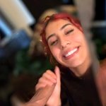 Red haar petite Latina pijpbeurt POV