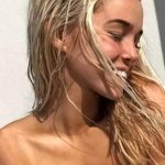 Olivia Dunne leaves fans speechless as millionaire gymnast poses in tiny pink bikini