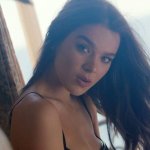Hailee Steinfeld nude pics page