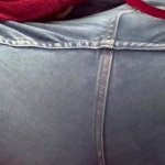 Finger in Jeans