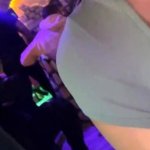 Martina Mariani si masturba al pub