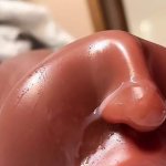 Mond seksspeeltje met sperma op gezicht afwerking pov02