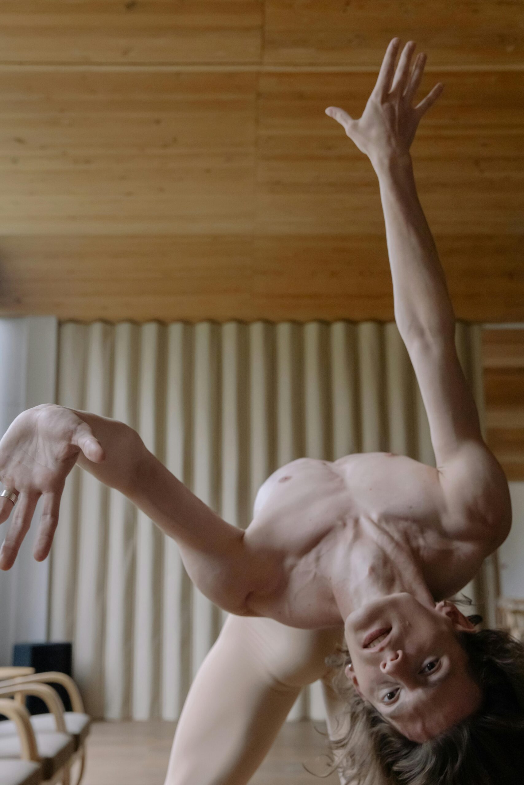 Nude posing dancing (photos)