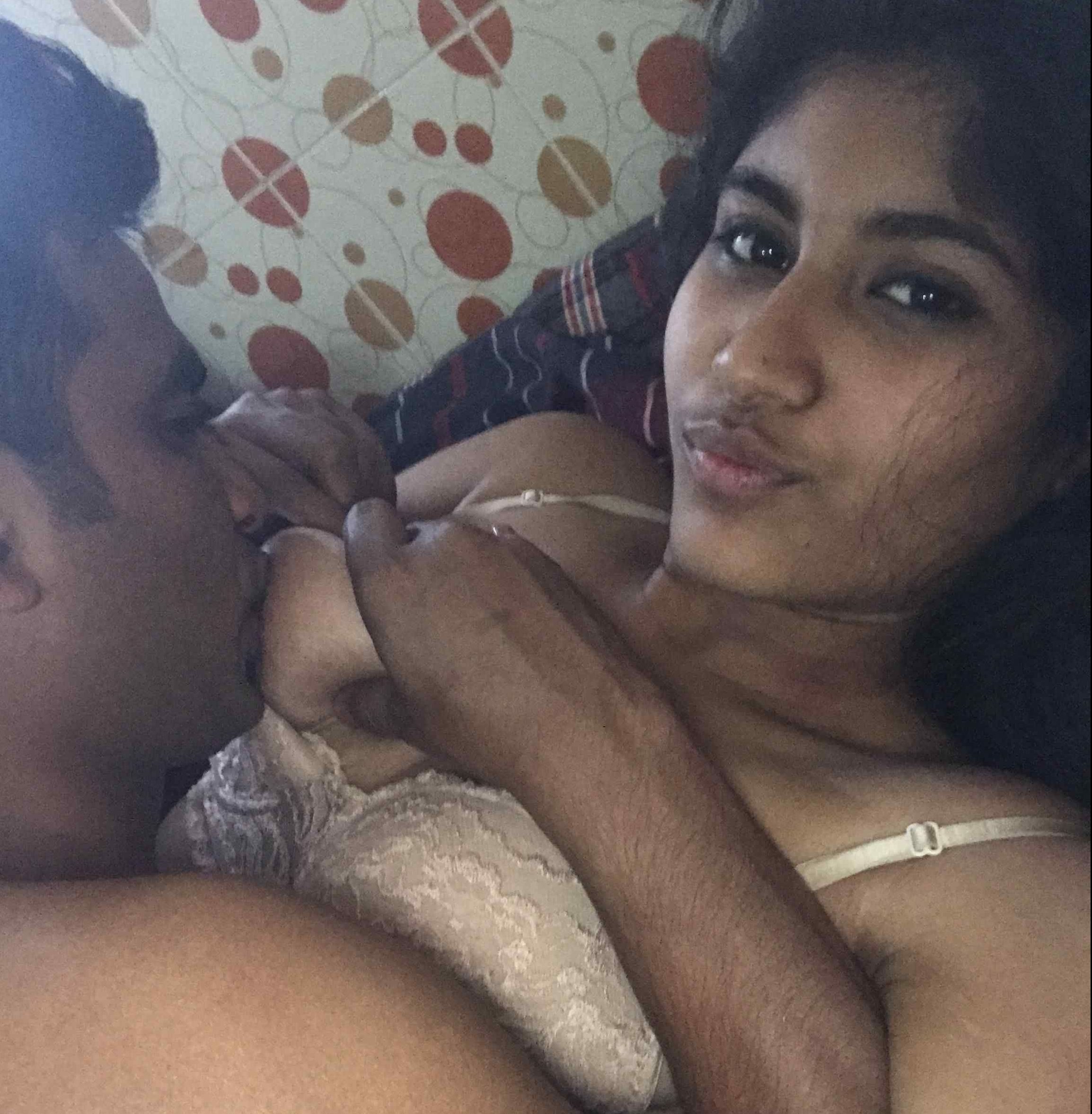 Hot leak mms college lovers nude (photos)
