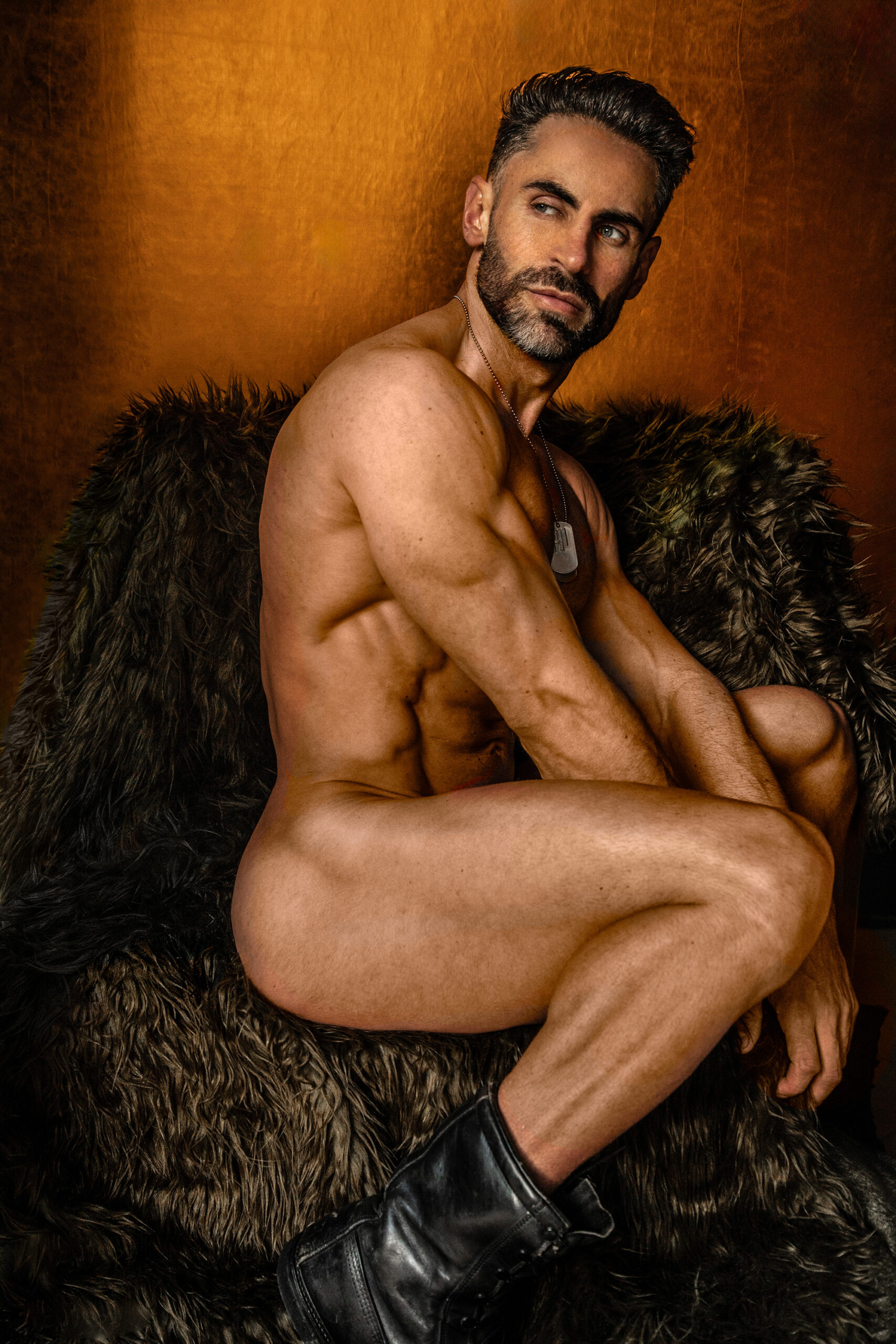 Naked male mark (photos)