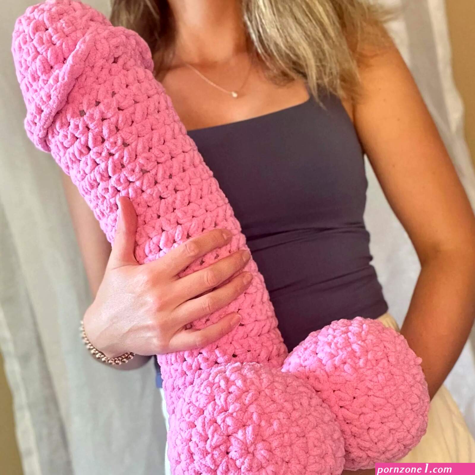 Stuffed dildo fetish (photos)