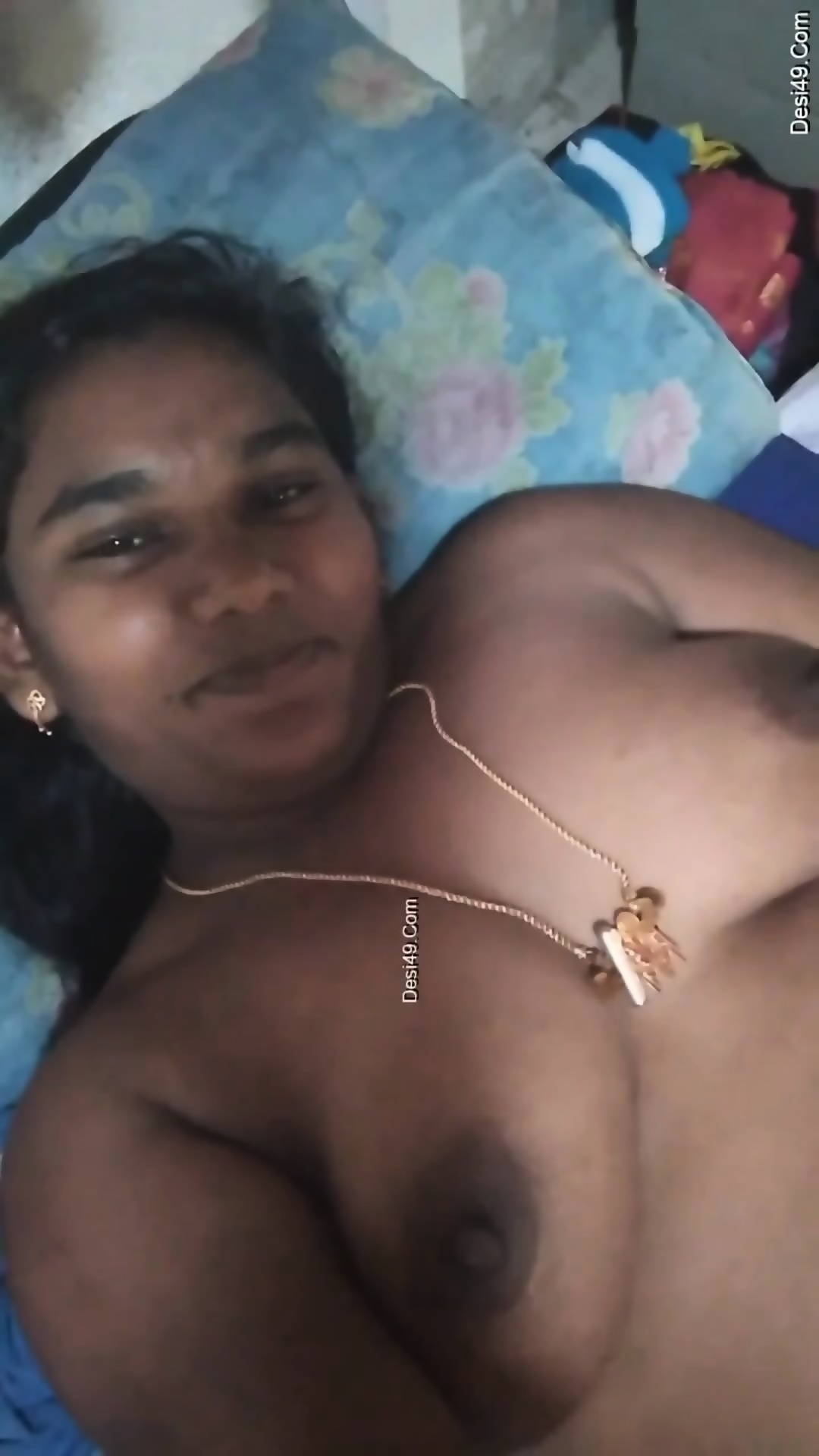 Tamil boobs showing (photos)