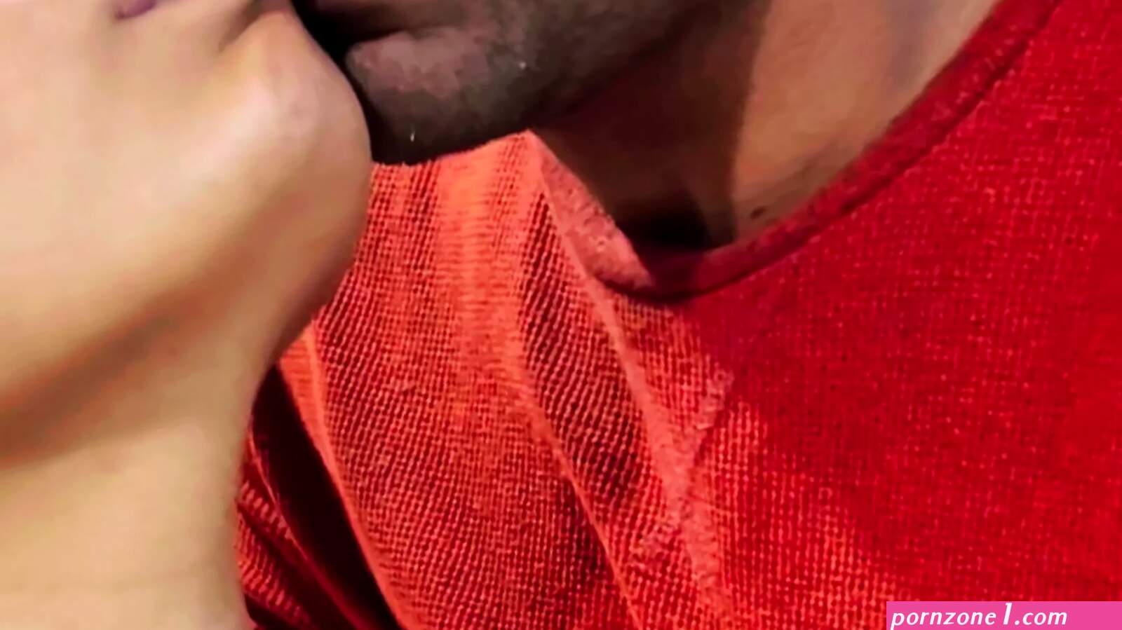 Deep kissing porn (photos)