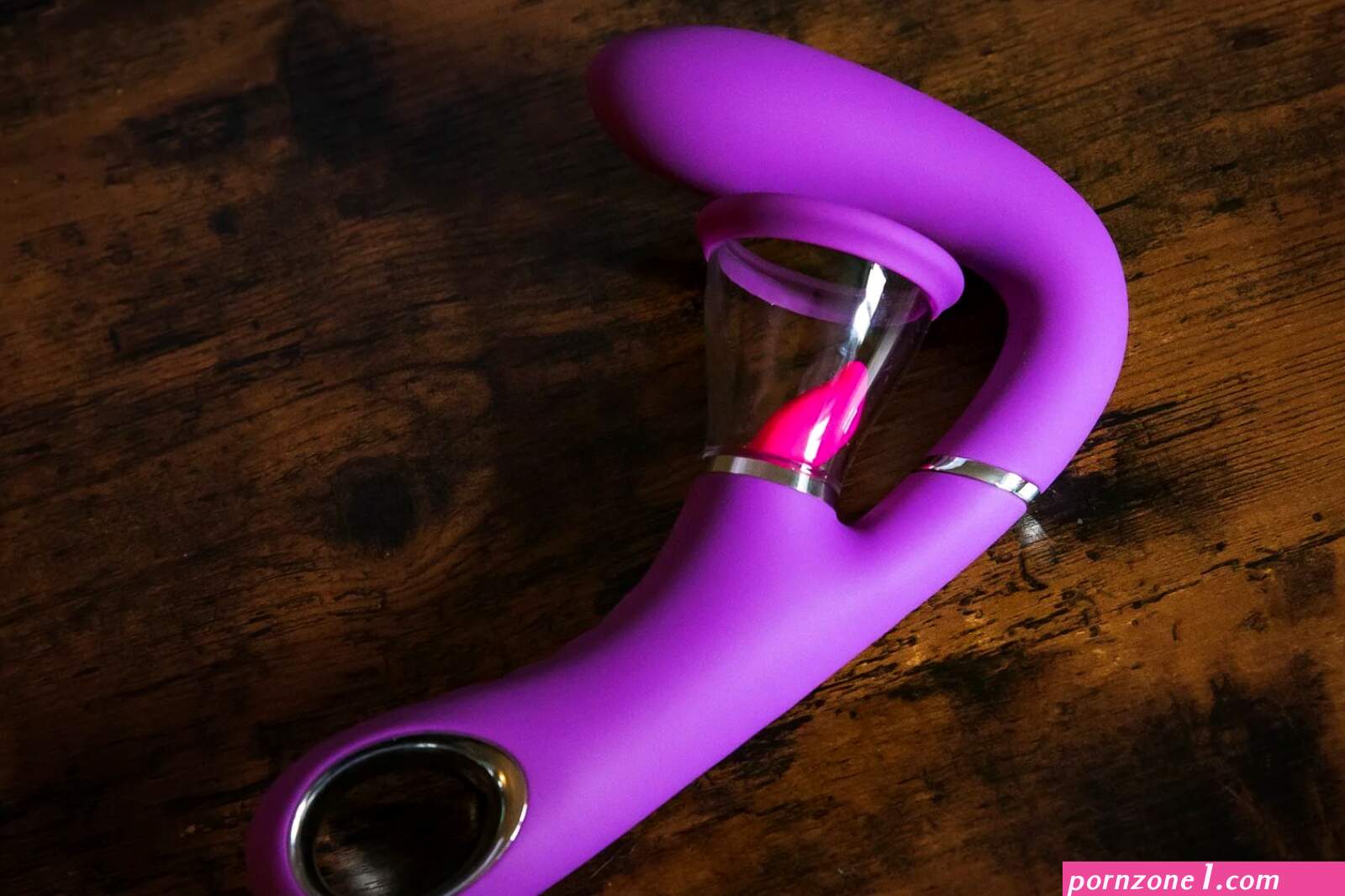 Pussy sucking toy (photos)
