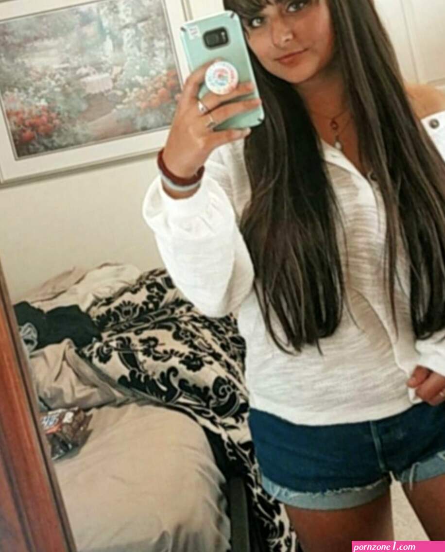 Others – Big Tit Curvy Babe Exposed