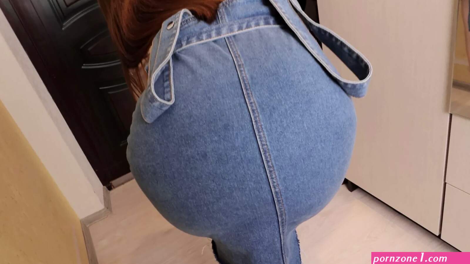 Apology blowjob (photos)