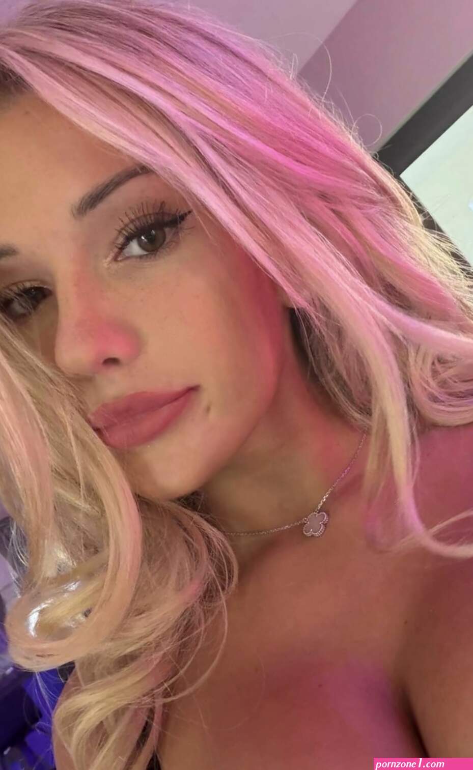 OnlyFans – Br3ckie Hi11