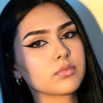 SaharaLyn Cam Profile: Live Sex Chat with Nude Girls
