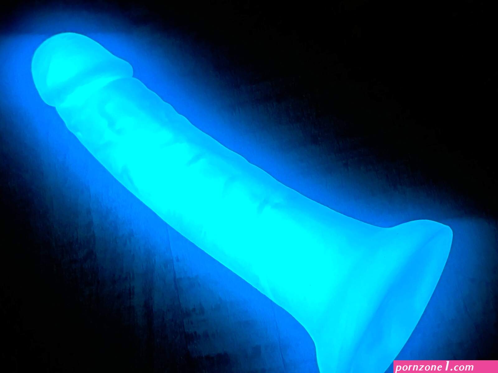 Niebieski dildo (photos)