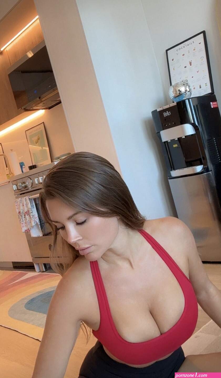 OnlyFans – S0fi@ Bev@rly